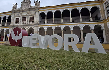 Universidade de Évroa